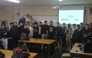 ANAV imparteix una sessió sobre ciberseguretat als alumnes de l’IES Julio Antonio de Móra d'Ebre