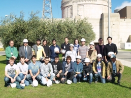 Alumnos de la UPC visitan la central nuclear Ascó