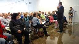 Un centenar de miembros de la Unió Caravanista de Catalunya visitan el Centro de Información